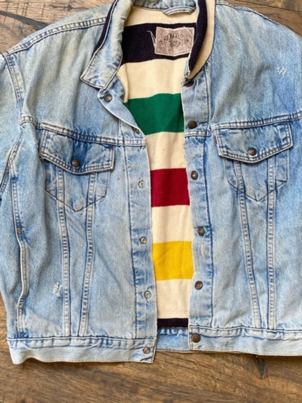 Vintage Levis Hudson Bay Blanket Lined Denim Trucker Jacket Light Wash